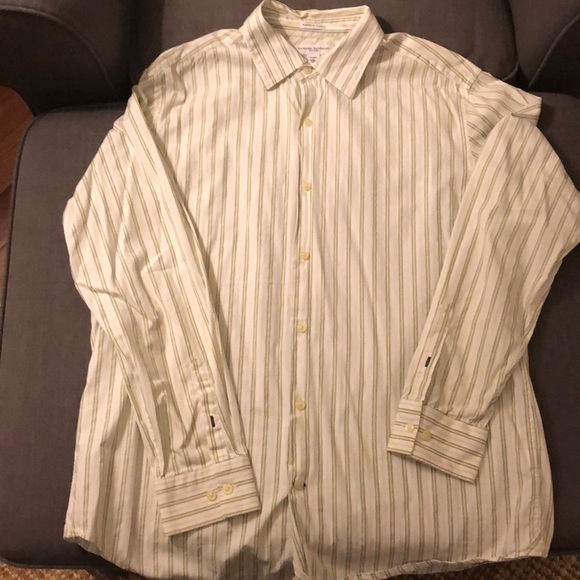 Men’s fitted button down - Picture 3 of 3